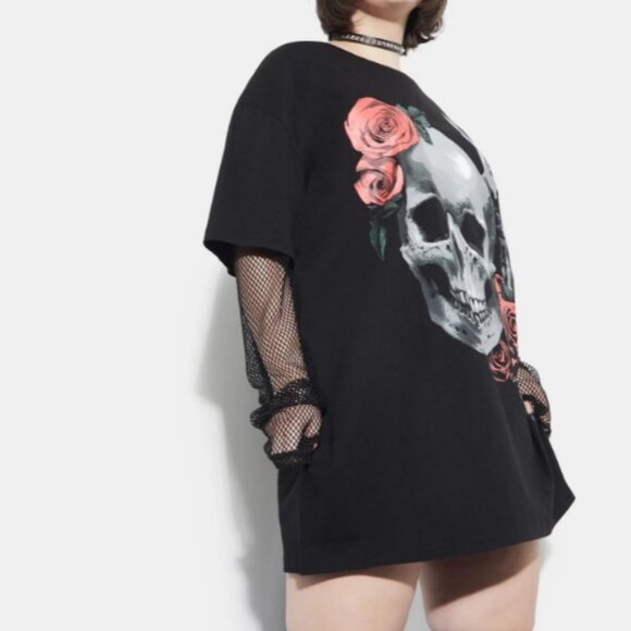 ETERNAL LONELY VIGIL FISHNET GRAPHIC TEE - Picture 3 of 4